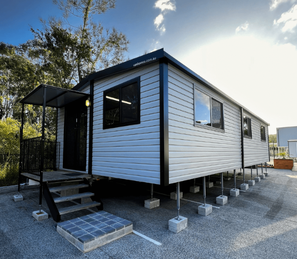 VanHomes 1062B Single Expanding Suite