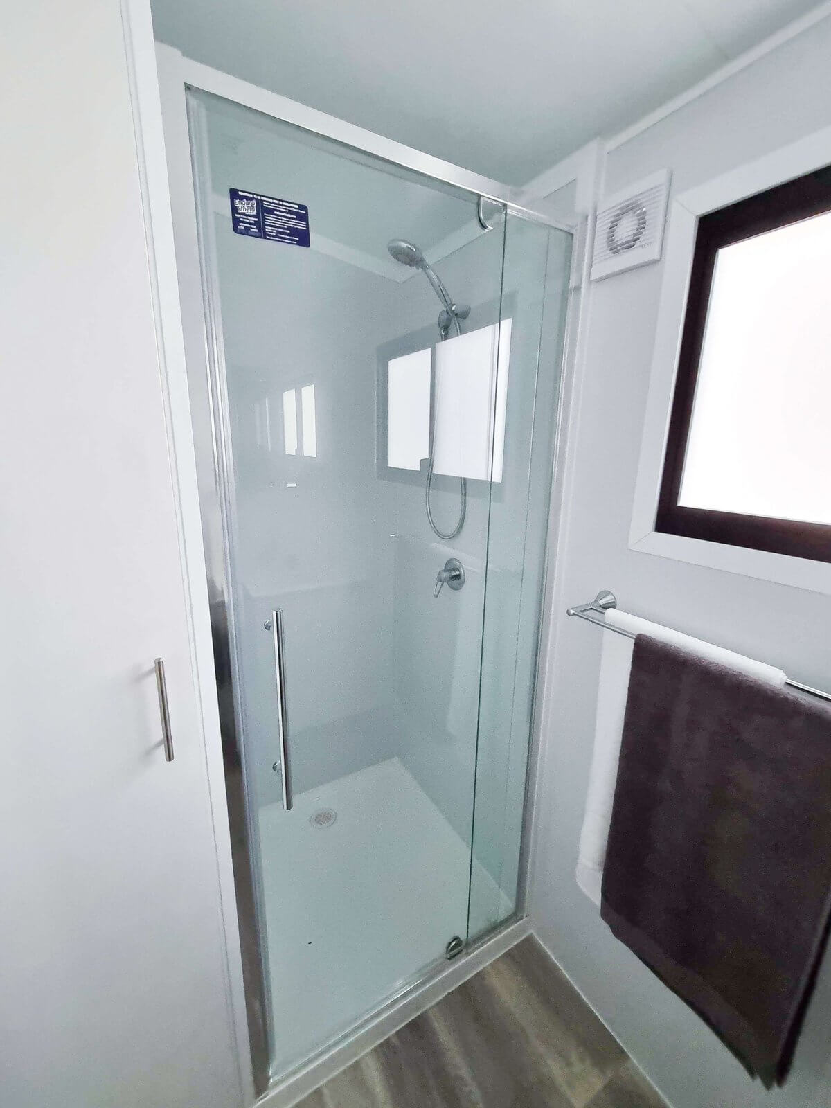 VanHomes 1062B In Stock