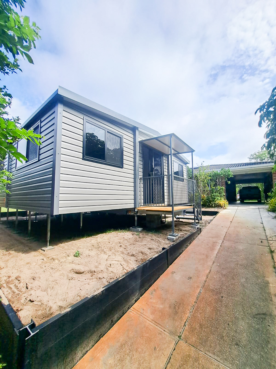 Relocatable Homes Making Headlines: VanHomes in the Spotlight