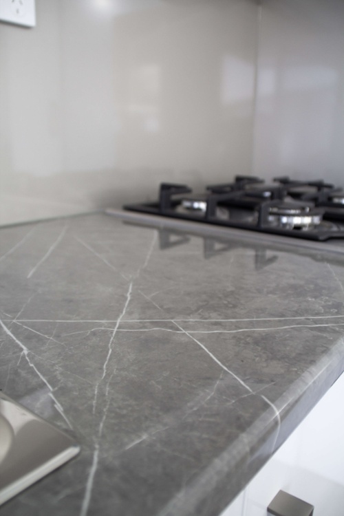 Benchtop gloss