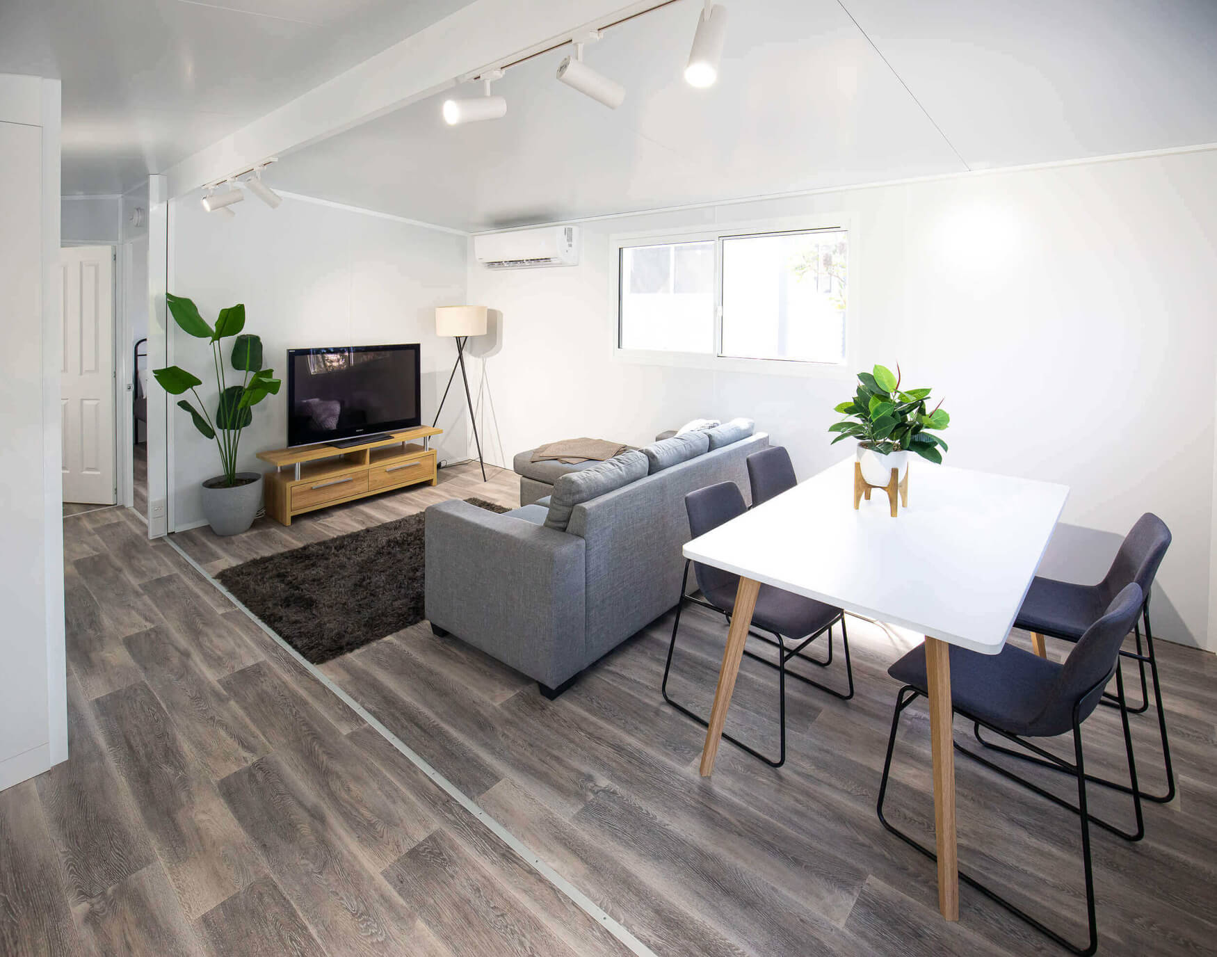 Complete and Easy Guide: What you Should Know About VanHomes Flooring