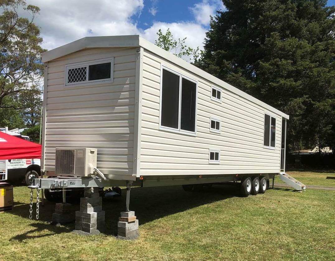 VanHomes-1062S-1-1